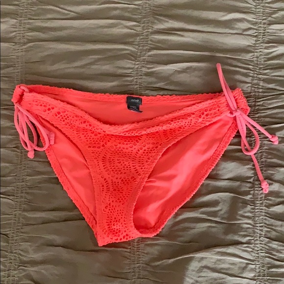 Aerie Coral Bikini Set - Picture 5 of 7